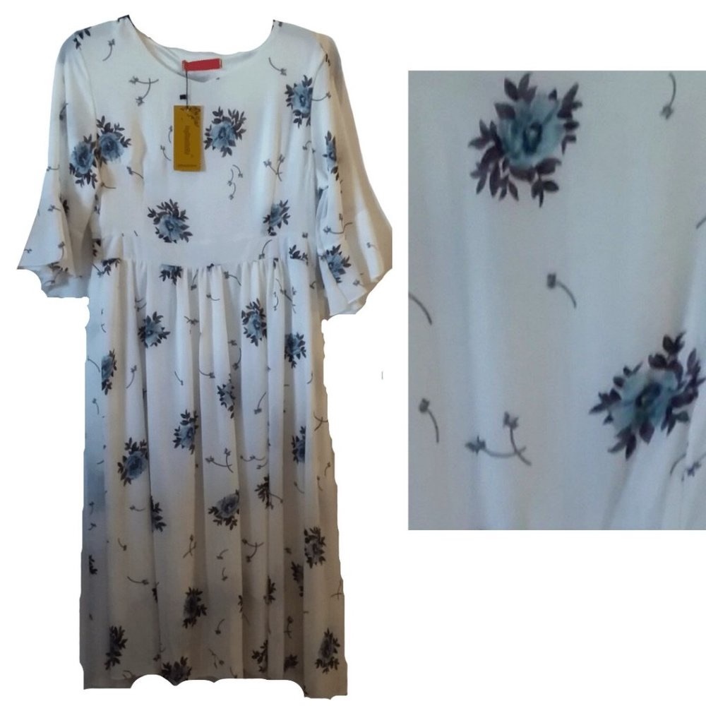 White with blue roses A-line dress sz M 8-10 NWT